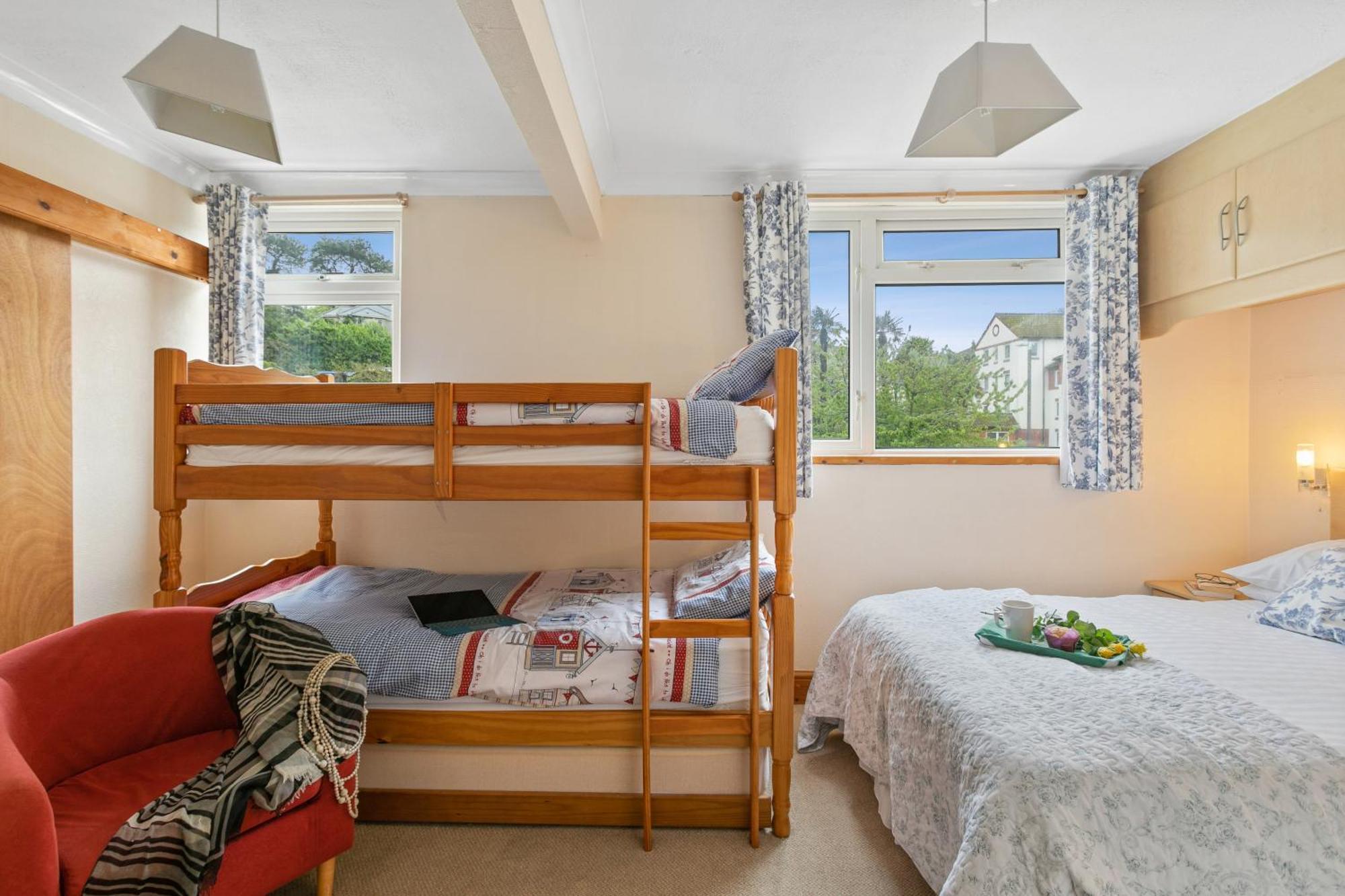 Seaways Hotel Paignton Bagian luar foto