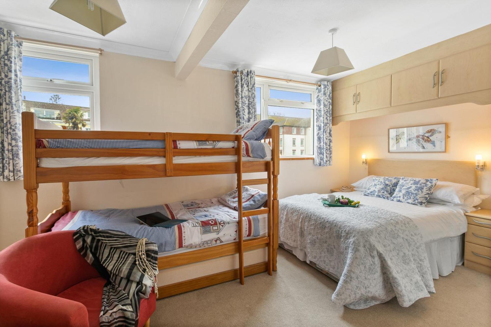 Seaways Hotel Paignton Bagian luar foto